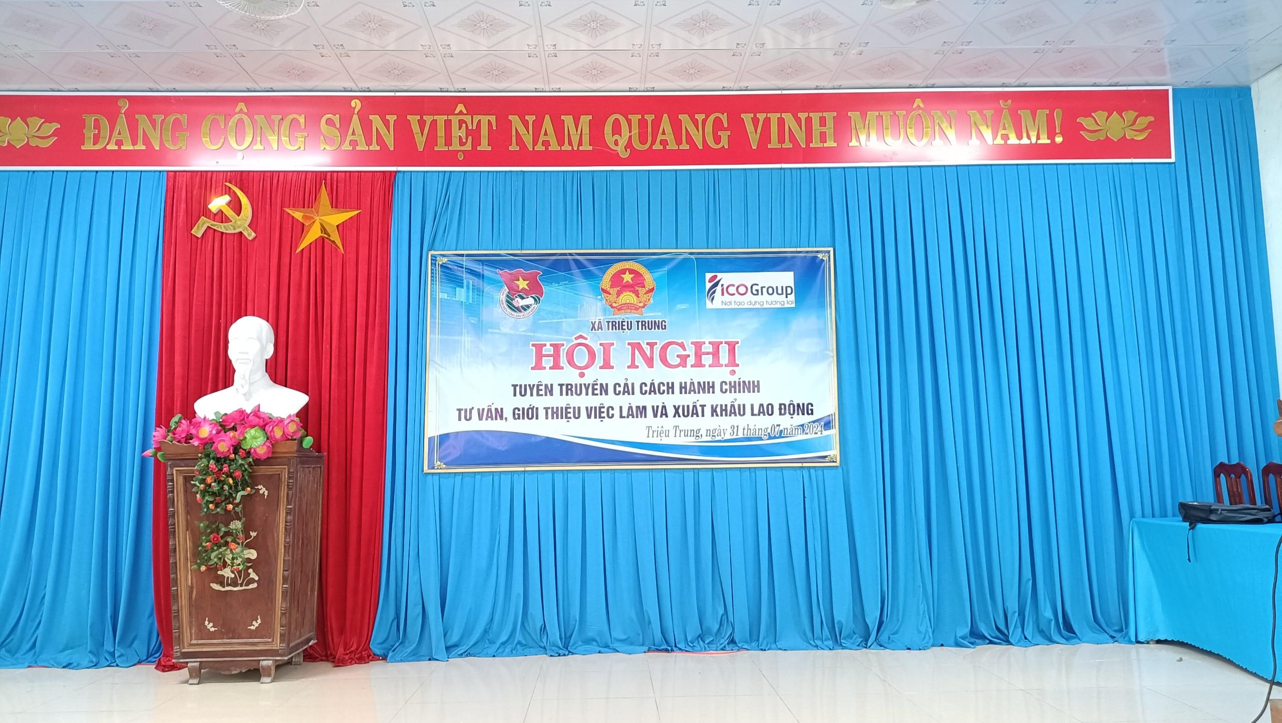 UBND xã phối hợp với Đoàn Thanh niên Cộng sản Hồ Chí Minh tổ chức Tuyên truyền Công tác Cải cách...